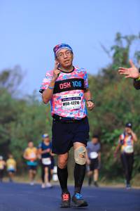 BIB: 106, 42210
                            <button type="button" onclick="openModal(8396272)" class="btn btn-primary btn-sm float-right btn-popup" data-toggle="modal" data-target=".modal-high-quality">
                        <i class="fas fa-shopping-cart"></i> Add to Cart
                    </button>
                                            <button type="button" onclick="isThisMe(8396272, true)" class="btn btn-success btn-sm float-right btn-popup btn-isme hidden" data-toggle="tooltip" data-placement="bottom" title="นี่คือรูปของคุณใช่ไหม คลิกที่นี่เพื่อเอาเข้าอัลบั้ม">
                        <i class="fas fa-plus"></i> Add to album
                    </button>
                    <button type="button" onclick="isThisMe(8396272, false)" class="btn btn-warning btn-sm float-right btn-popup btn-isnotme hidden">
                        <i class="fas fa-ban"></i> Remove from album
                    </button>